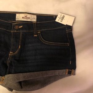 Hollister low-rise shorts